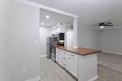132 Oyster Creek Drive #73, Lake Jackson, TX 77566 - Photo 5