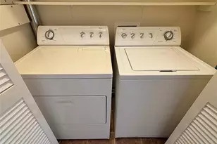 2727 Briarhurst Dr, Houston, TX 77057 - Photo 3