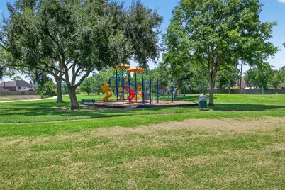 9906 Sageglow Drive, Houston, TX 77089 - Photo 37