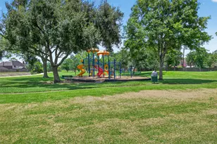 9906 Sageglow Dr, Houston, TX 77089 - Photo 37