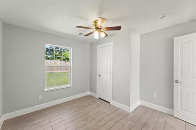 729 Caperton Street, Houston, TX 77022 - Photo 37
