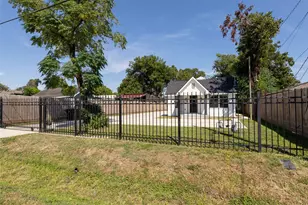 729 Caperton St, Houston, TX 77022 - Photo 5