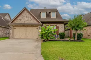 2 Cottage Grove, Beaumont, TX 77713 - Photo 1