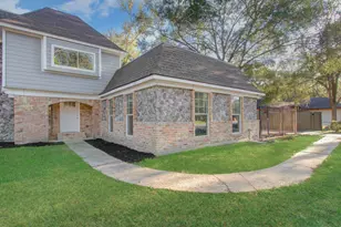 556 Brandon Rd, Conroe, TX 77302 - Photo 1