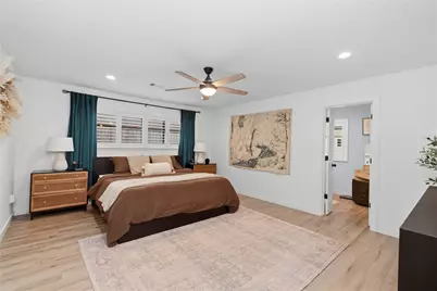 10402 Hazelhurst Drive, Houston, TX 77043 - Photo 29