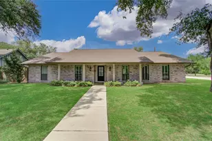 10402 Hazelhurst Dr, Houston, TX 77043 - Photo 1