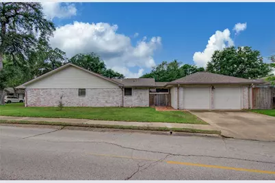 10402 Hazelhurst Drive, Houston, TX 77043 - Photo 43