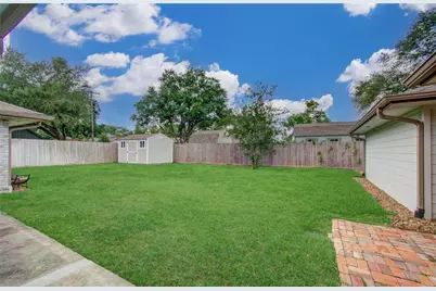 10402 Hazelhurst Drive, Houston, TX 77043 - Photo 39