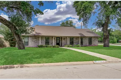 10402 Hazelhurst Drive, Houston, TX 77043 - Photo 3