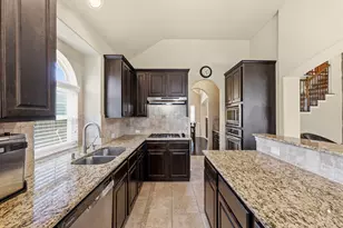 30414 Deleon Fields Dr, Spring, TX 77386 - Photo 11