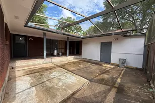 584 Elm St, Prairie View, TX 77484 - Photo 3