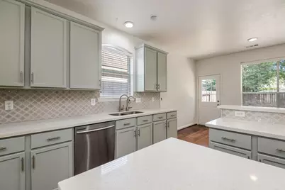 10230 Wildwood Park Lane, Houston, TX 77070 - Photo 13