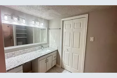 12254 Wild Pine Drive #B, Houston, TX 77039 - Photo 13