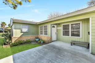 117 Tuna Ave, Galveston, TX 77550 - Photo 3