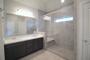 11917 Oakmont Valley Trace, Houston, TX 77051 - Photo 25