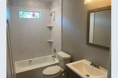 5962 Southwind Street, Houston, TX 77033 - Photo 11