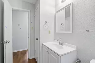 4211 Hartsville Rd, Houston, TX 77047 - Photo 17