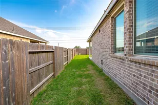7802 Bellwick Ct, Pasadena, TX 77505 - Photo 33