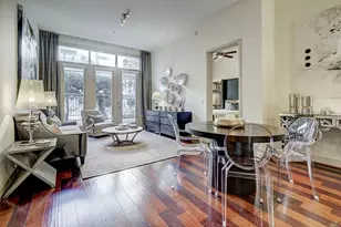 2801 Waterwall Dr, Houston, TX 77056 - Photo 9