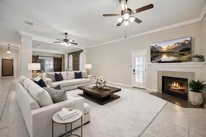 404 Primrose Lane, League City, TX 77573 - Photo 5