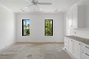 5324 Holly Springs Dr, Houston, TX 77056 - Photo 15