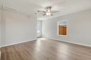 8117 Sunberry Shadow Dr, Houston, TX 77016 - Photo 3