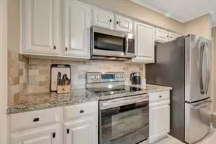 16570 Space Center Blvd, Houston, TX 77058 - Photo 15