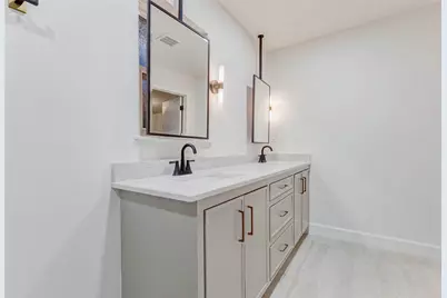 9219 Timberside Drive, Houston, TX 77025 - Photo 35