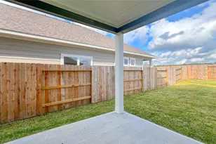 9777 Enclave Ridge Rd, Willis, TX 77318 - Photo 17