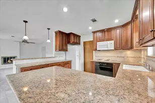 503 Whitecap Dr, El Lago, TX 77586 - Photo 13