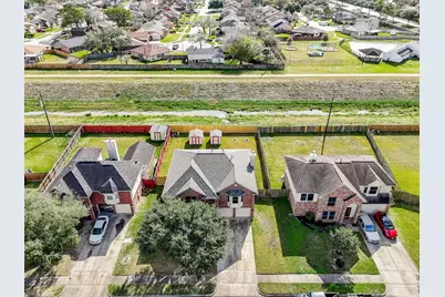 2235 Heatherwood Drive, Missouri City, TX 77489 - Photo 33