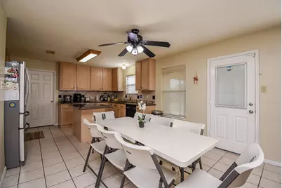 2235 Heatherwood Drive, Missouri City, TX 77489 - Photo 3