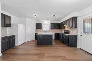 7110 Favian Ct, Houston, TX 77083 - Photo 9