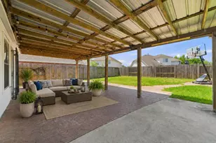 7110 Favian Ct, Houston, TX 77083 - Photo 37