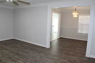 2914 Pitzlin St, Houston, TX 77023 - Photo 3