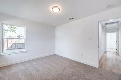 8658 Sonneville Drive, Houston, TX 77080 - Photo 17