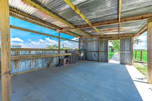 302 Pino Ave, Alvin, TX 77511 - Photo 35