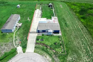 302 Pino Ave, Alvin, TX 77511 - Photo 43