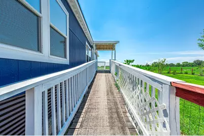 302 Pino Avenue, Alvin, TX 77511 - Photo 9