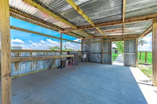 302 Pino Ave, Alvin, TX 77511 - Photo 35