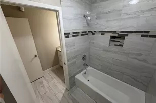 5823 Silver Frst Dr, Houston, TX 77092 - Photo 13
