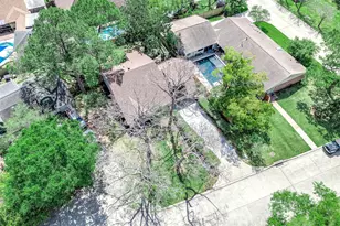 2506 Swan Ct, Houston, TX 77058 - Photo 35