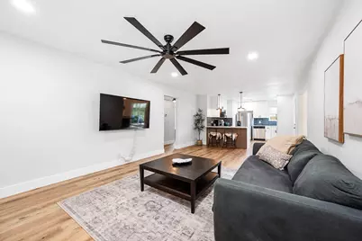 2506 Swan Court, Houston, TX 77058 - Photo 9