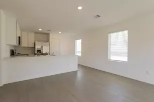 613 Craven St, Conroe, TX 77316 - Photo 3