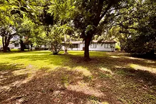 2419 Meadow Ln, La Marque, TX 77568 - Photo 17