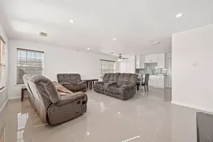 15707 Crooked Arrow Dr, Sugar Land, TX 77498 - Photo 7