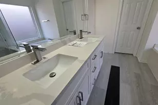 9005 Sundown Dr, Pearland, TX 77584 - Photo 13