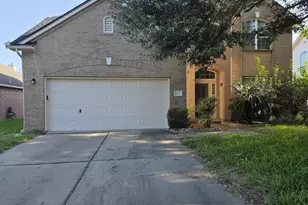 9005 Sundown Dr, Pearland, TX 77584 - Photo 1