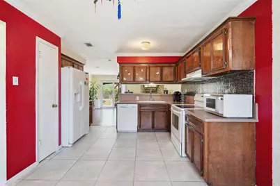 1330 Hitchin Lane, Channelview, TX 77530 - Photo 5