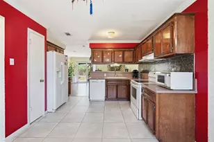 1330 Hitchin Ln, Channelview, TX 77530 - Photo 5